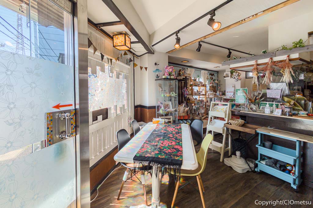 羽村市・小作台の雑貨店&カフェ、Anne＆non nonの店内