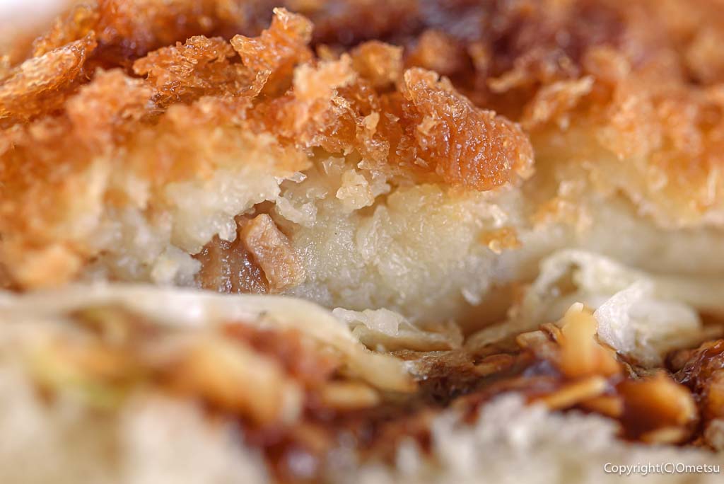 あきる野市・秋川の「手作りパンの店 エスプリ」の、ミニコロパンの、コロッケ