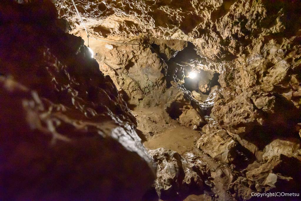 東京都あきる野市・大岳鍾乳洞、チャレンジコース