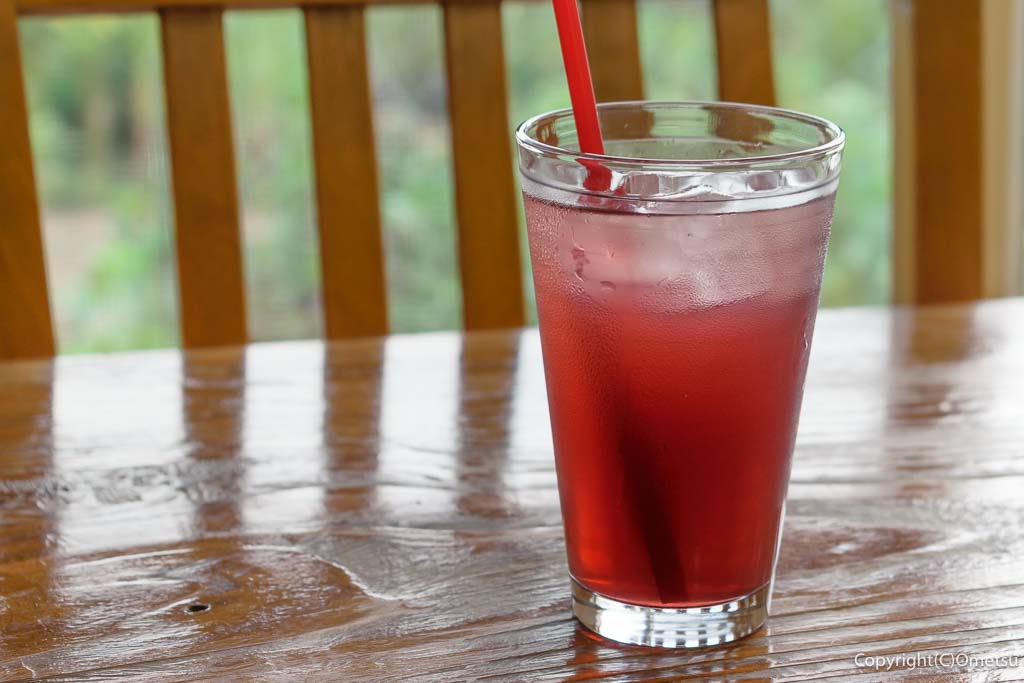 青梅市・今寺の「なかま亭」の、しそジュース