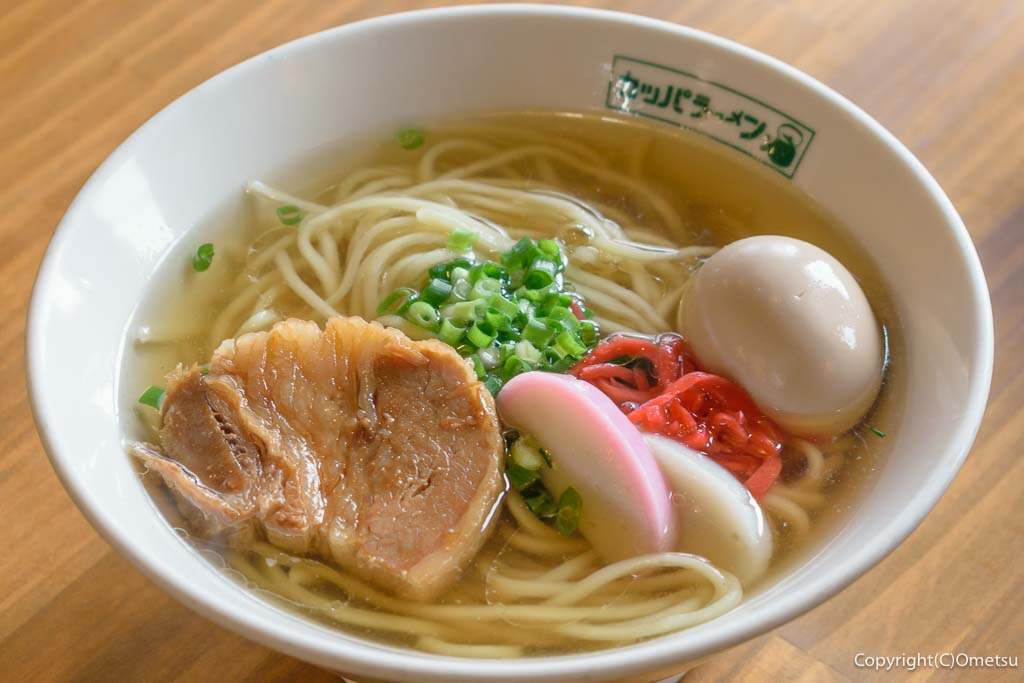 羽村市のラーメン店「ニューカッパ」の、沖縄そば