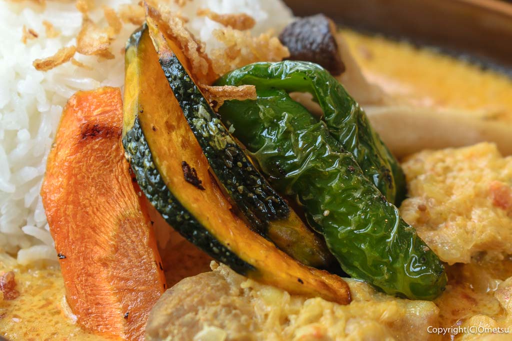 羽村の、カフェ・ククタナ（cafe kukutana）の、ココナッツカレーの、野菜