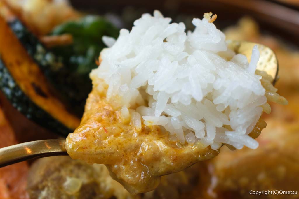 羽村の、カフェ・ククタナ（cafe kukutana）の、ココナッツカレーの、インディカ米