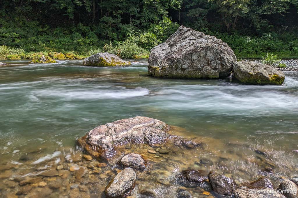 青梅市・御岳渓谷の清流