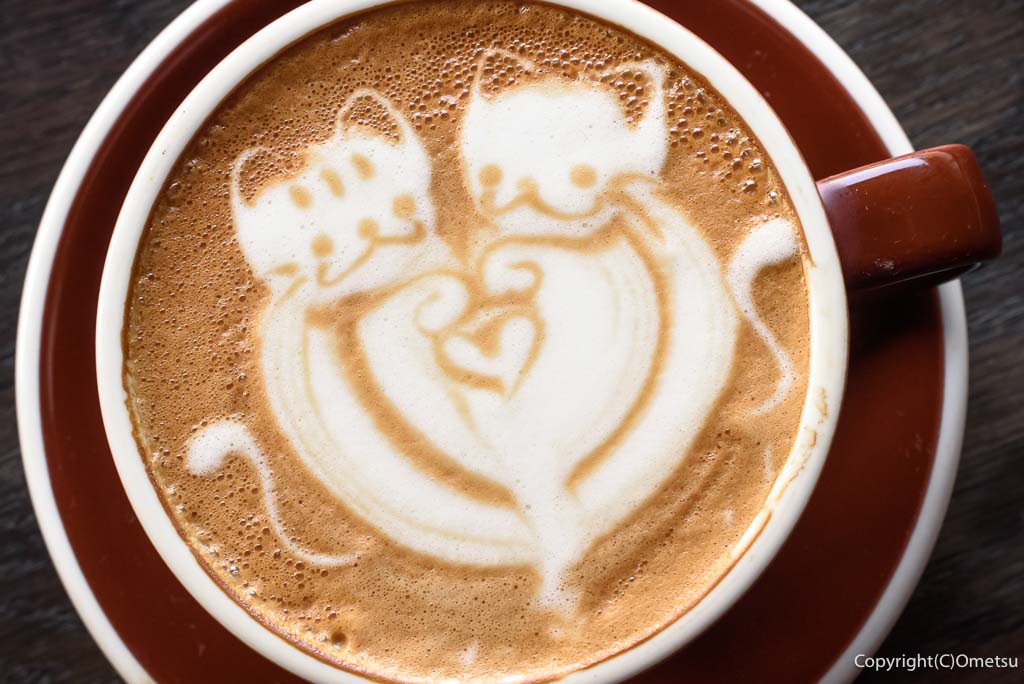 あきる野市・戸倉のカフェ・POUNDの、カフェラテ