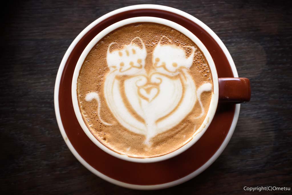あきる野市・戸倉のカフェ・POUNDの、カフェラテ