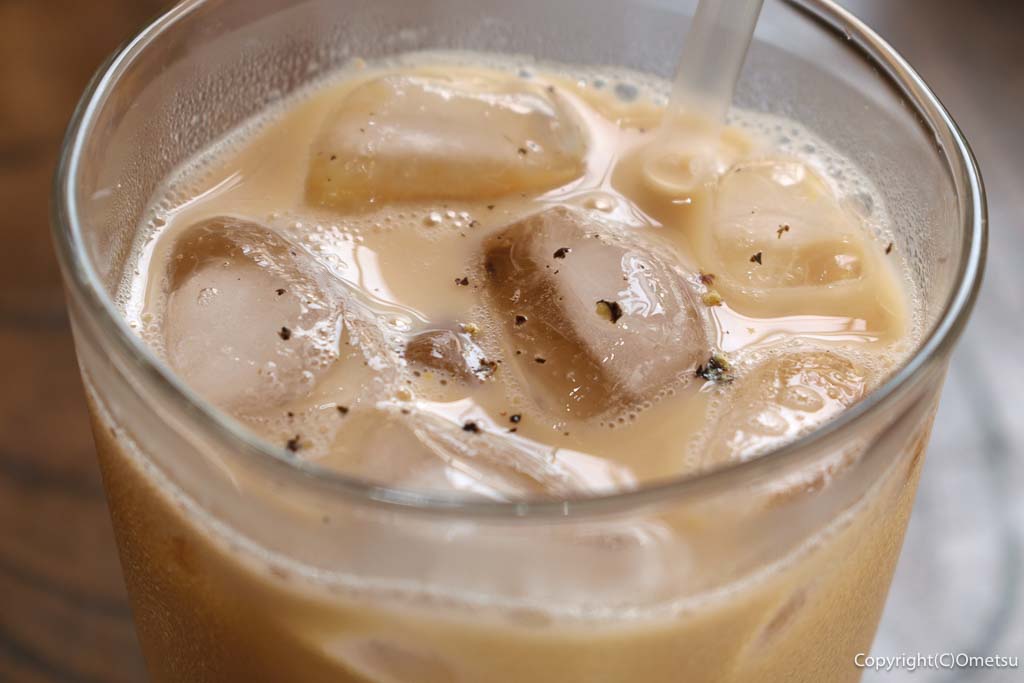 青梅市・御岳渓谷の、cafe monaca （カフェ モナカ）の、アイス・チャイ