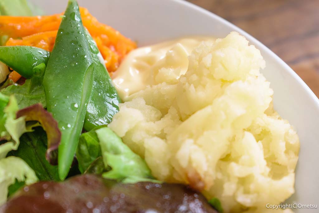 青梅市・御岳渓谷の、cafe monaca （カフェ モナカ）のランチプレートの、マッシュポテト
