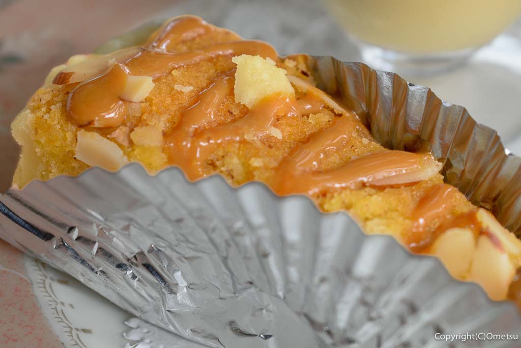 青梅市・二俣尾のRose Town Tea Garden（ローズ タウン ティー ガーデン）の、タルト