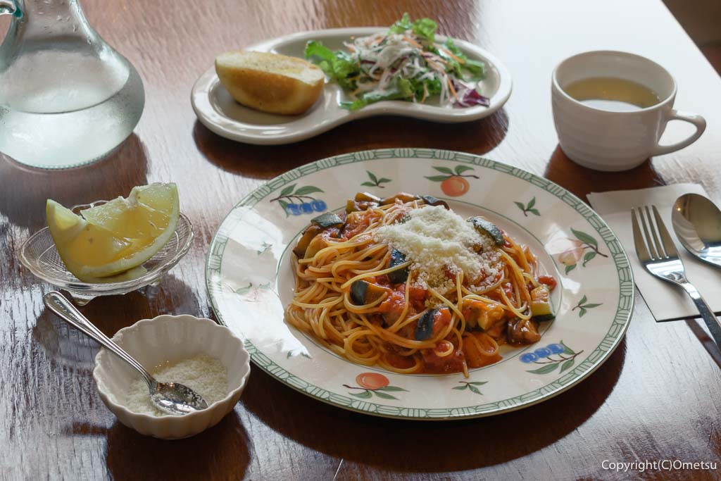 武蔵村山市「レストラン シモダ」の、Aランチ・スパゲッティ