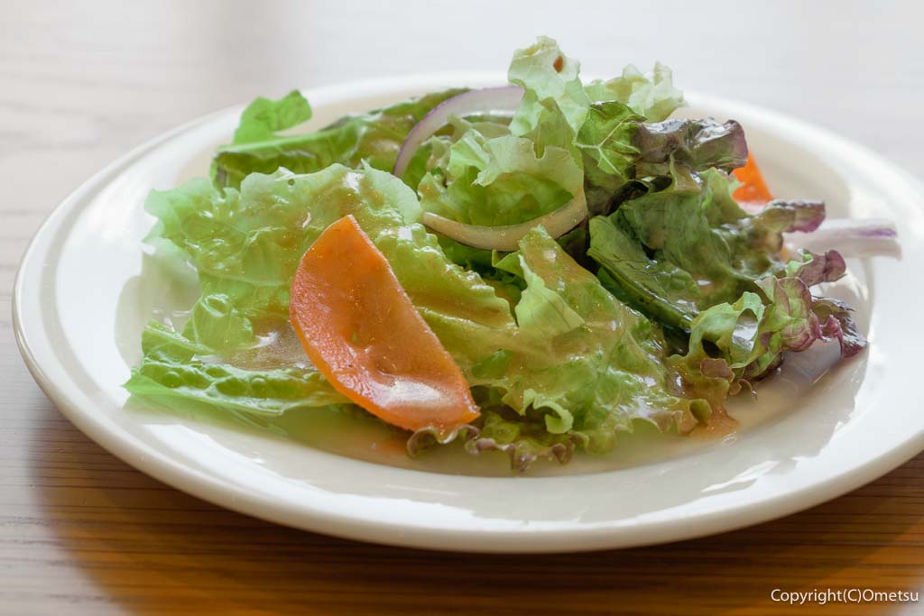 あきる野市のイタリアン「マエストロ ペスカ フィオーレ」の、サラダ