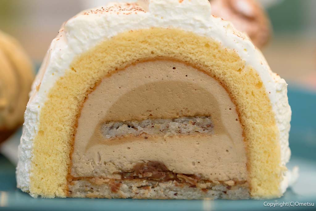 青梅市・菓子工房パルティールの、シャタンの、ヘーゼルナッツ・アールグレイのムース