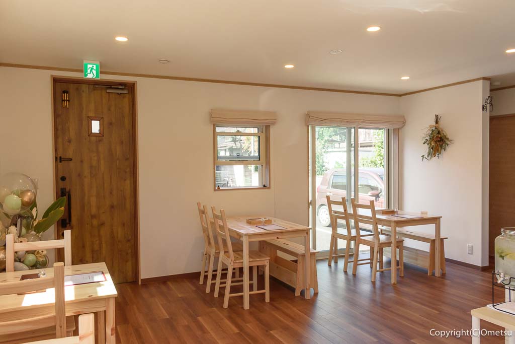 青梅市・柚木町の「なごみ屋」の店内