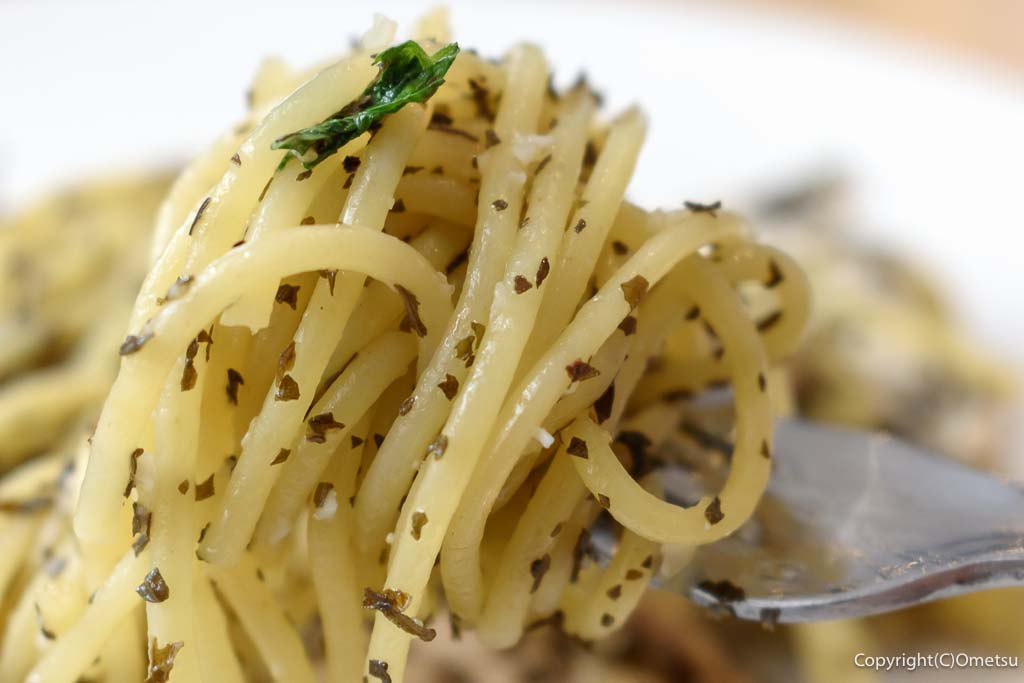 青梅市・柚木町の「なごみ屋」の、チキンジェノバパスタ