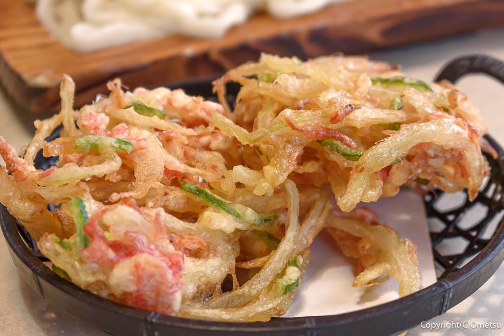 青梅市・長渕の、「草庵」の、かき揚げ