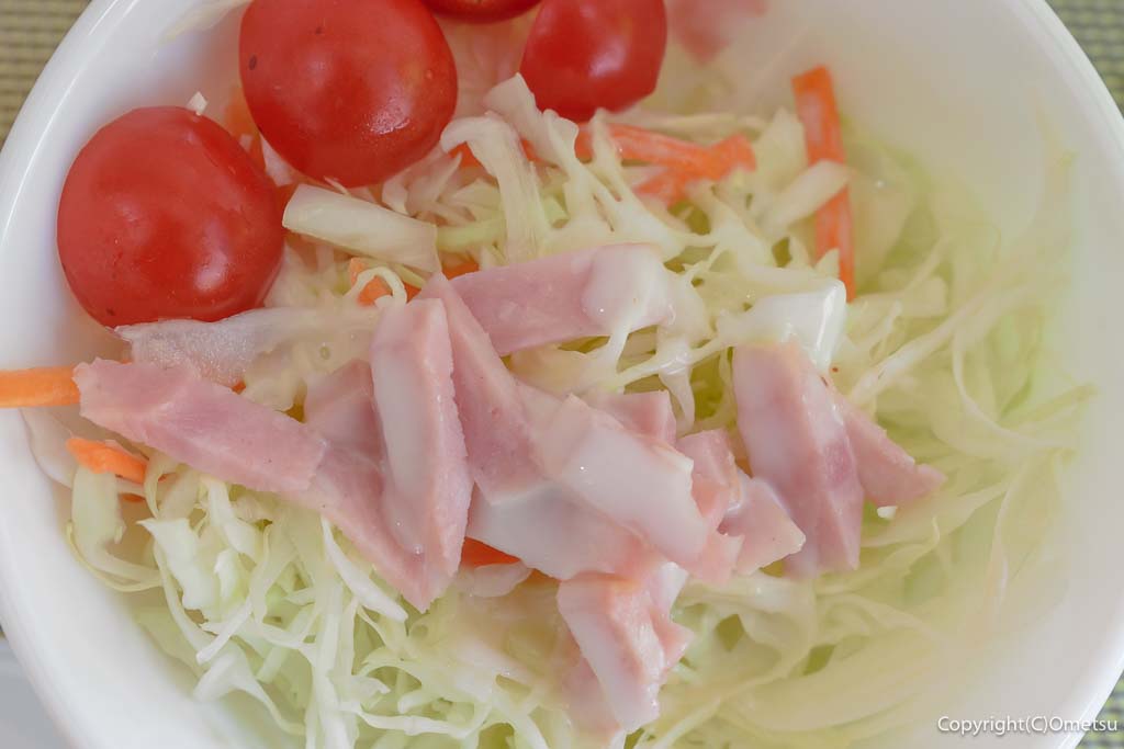 羽村市「雑貨や mummo」カフェスペースの、サラダ