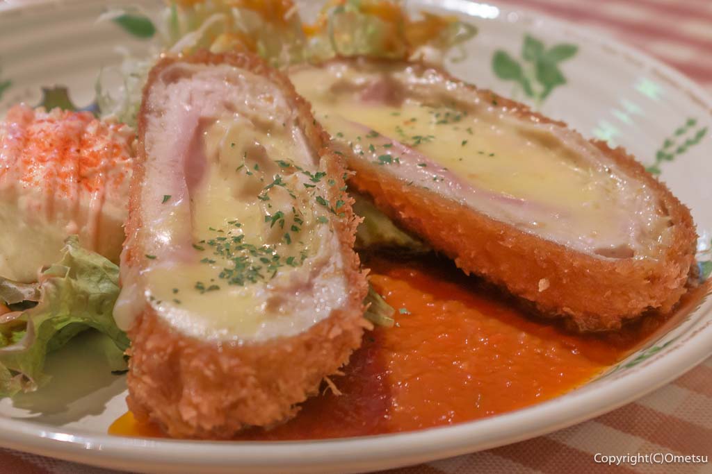 青梅総合体育館(住友金属鉱山アリーナ青梅)のレストラン、ガンバガンバの、チキンコルドンブルー