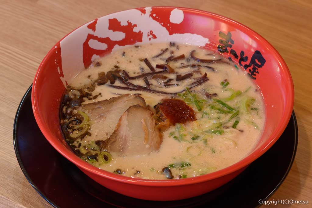 ラーメンまこと屋の、牛じゃんラーメン