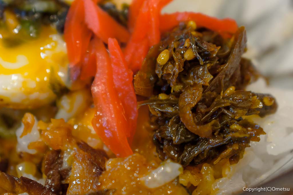 ラーメンまこと屋の、チャーシュー丼と、高菜