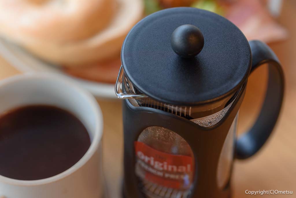 青梅市・野上町「CAFE TOIRO」の、フレンチプレス・コーヒー