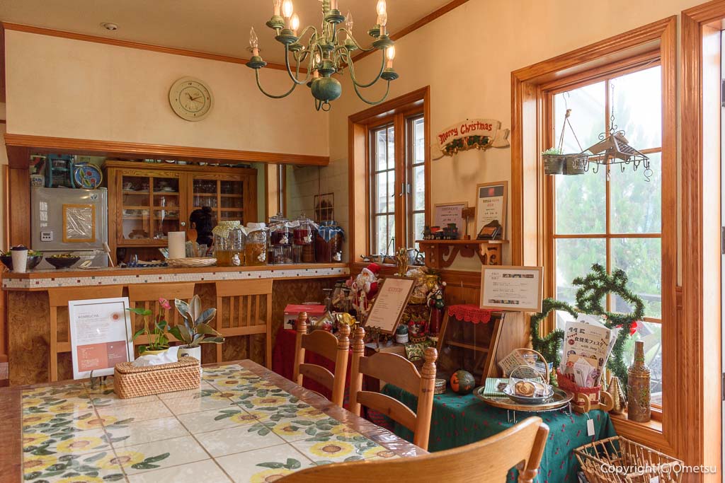 青梅市・野上町のカフェ「POT BERRY」の、店内