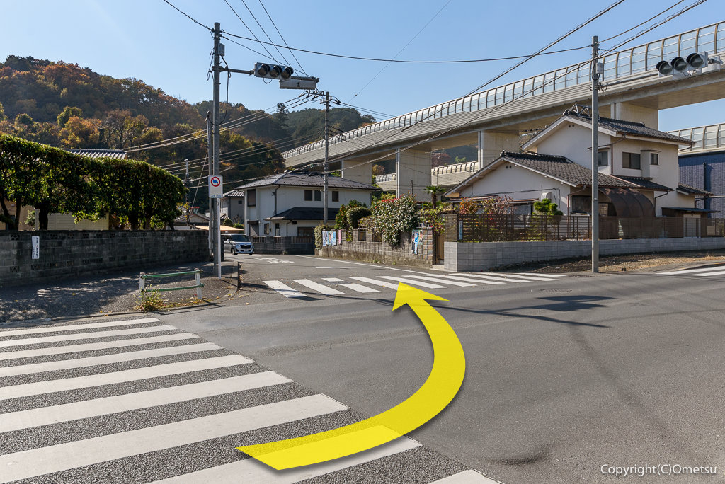 青梅市・友田駐在所前・交差点