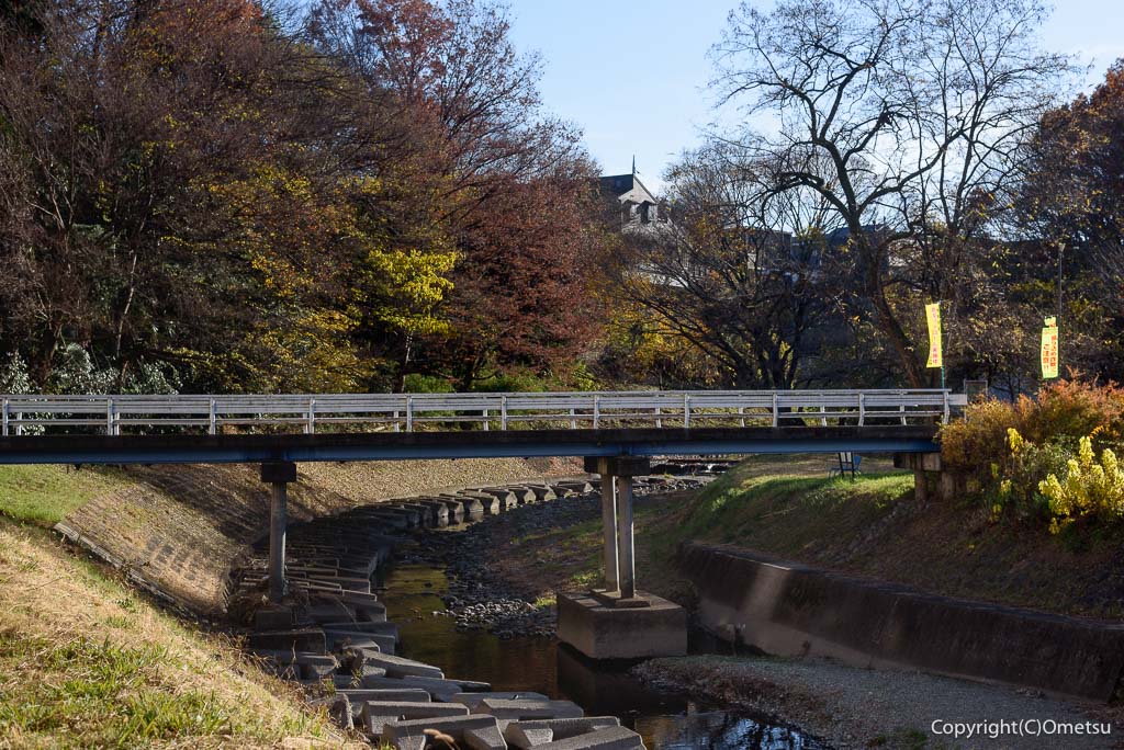 埼玉県・入間市、霞川・ほのぼの橋
