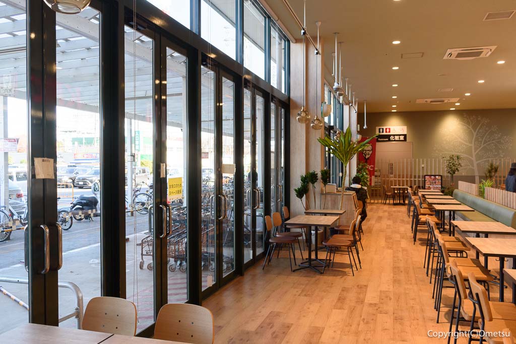 カインズ青梅インター店・フードコート