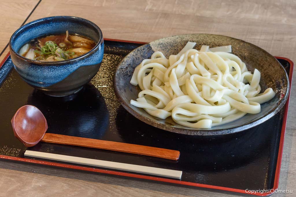 お多福・カインズ青梅インター店の、武蔵野肉汁うどん