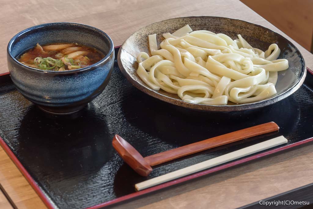 お多福・カインズ青梅インター店の、武蔵野肉汁うどん