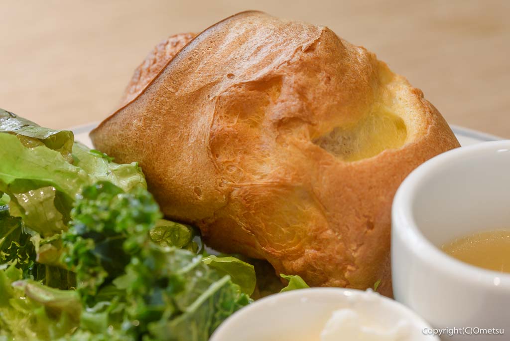 青梅市・新町のMUKU CAFEの、ポップオーバー