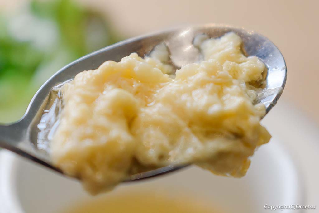 青梅市・新町のMUKU CAFEの、チキンと卵のスープ