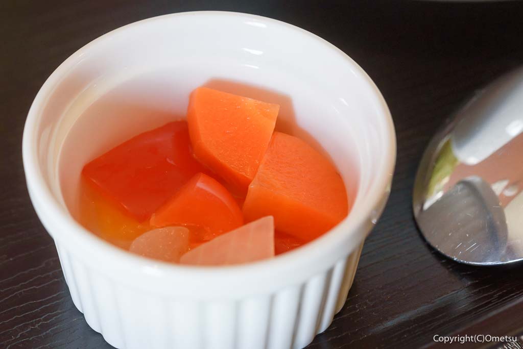 福生「洋食SAKA道」の、ピクルス