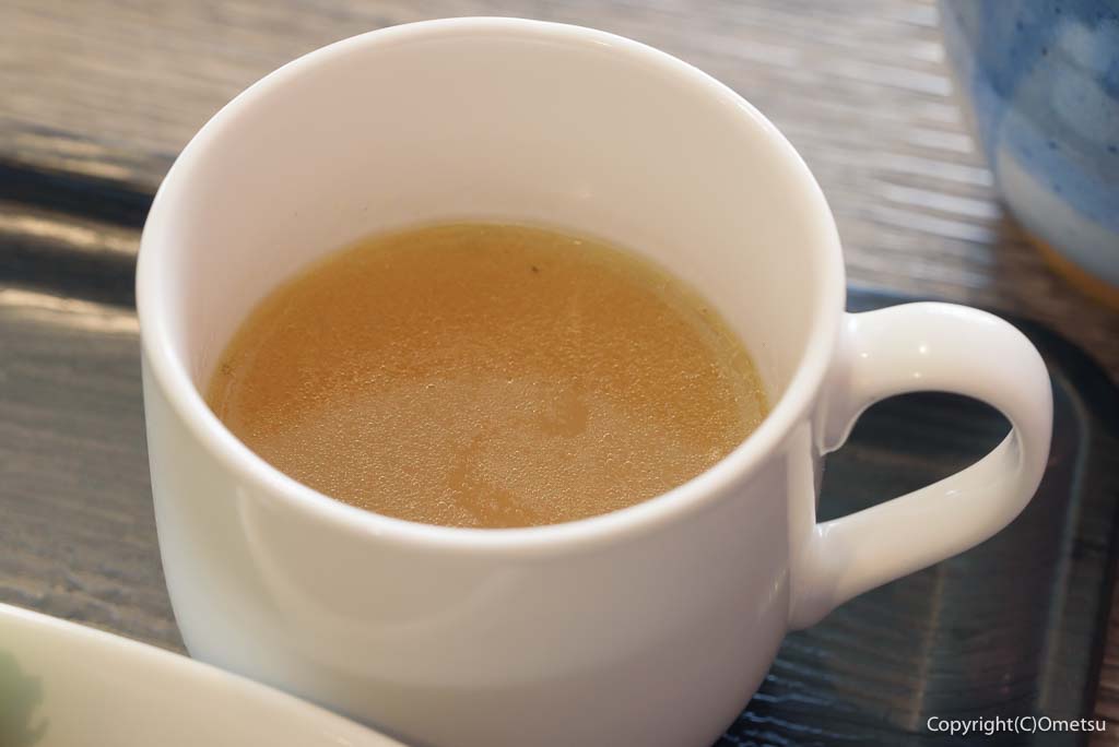 福生「洋食SAKA道」の、スープ