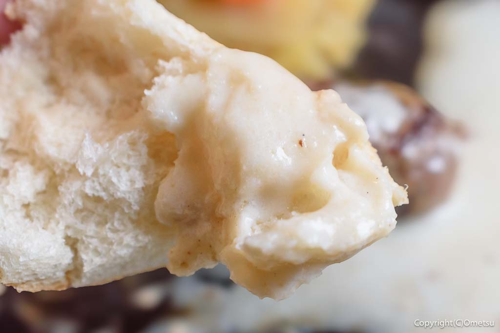 青梅市のステーキ店、チャコグリルの、パンと、クリーミーチーズソース