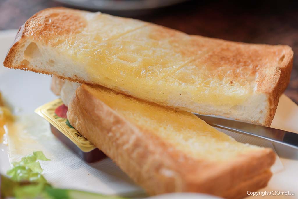 羽村のカフェ・樹樹の、モーニングセットの、トースト