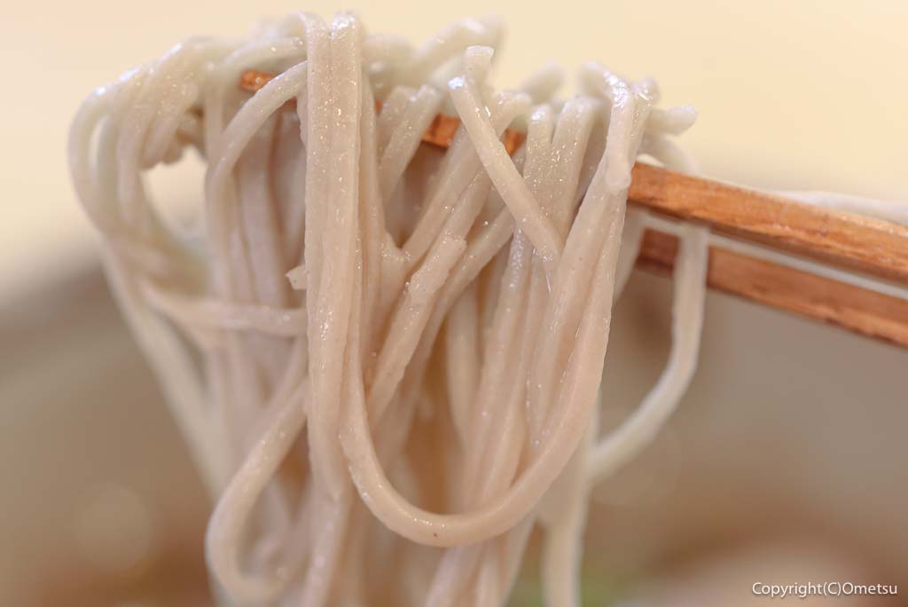 青梅の蕎麦店「生粉打ち 六花」の、蕎麦