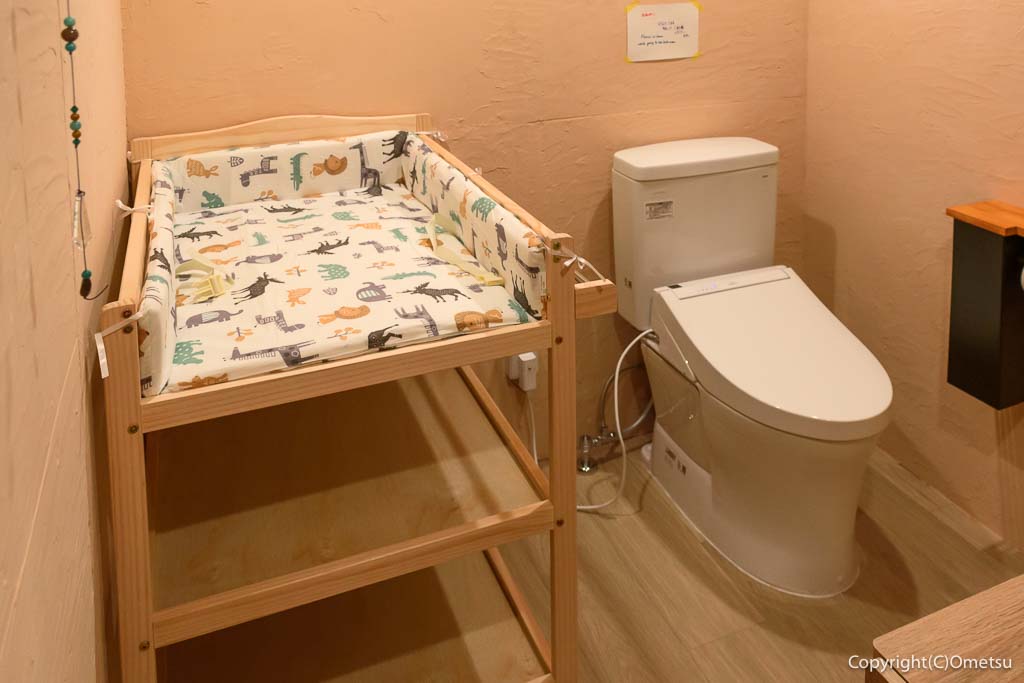 青梅市・上町の、Surrender（サレンダー）の、ベビーベッド