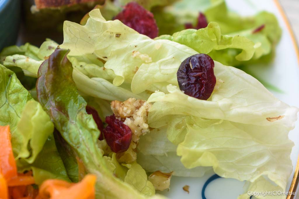青梅市野上町の「マミ＆ケイ」の、サラダ