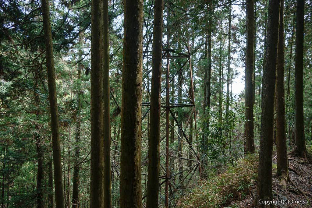 青梅市 梅ヶ平鉱山・二俣尾専用線の廃線跡の、ホッパー