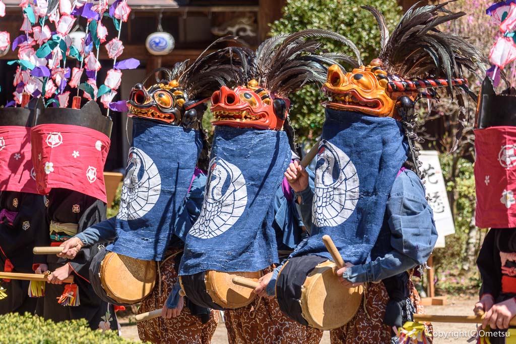 青梅市・高水山古式獅子舞の、3匹獅子舞