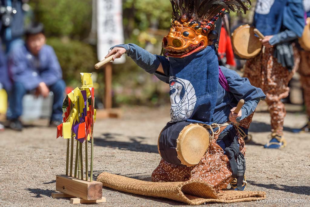 青梅市・高水山古式獅子舞の、御幣懸(おんべいがかり)