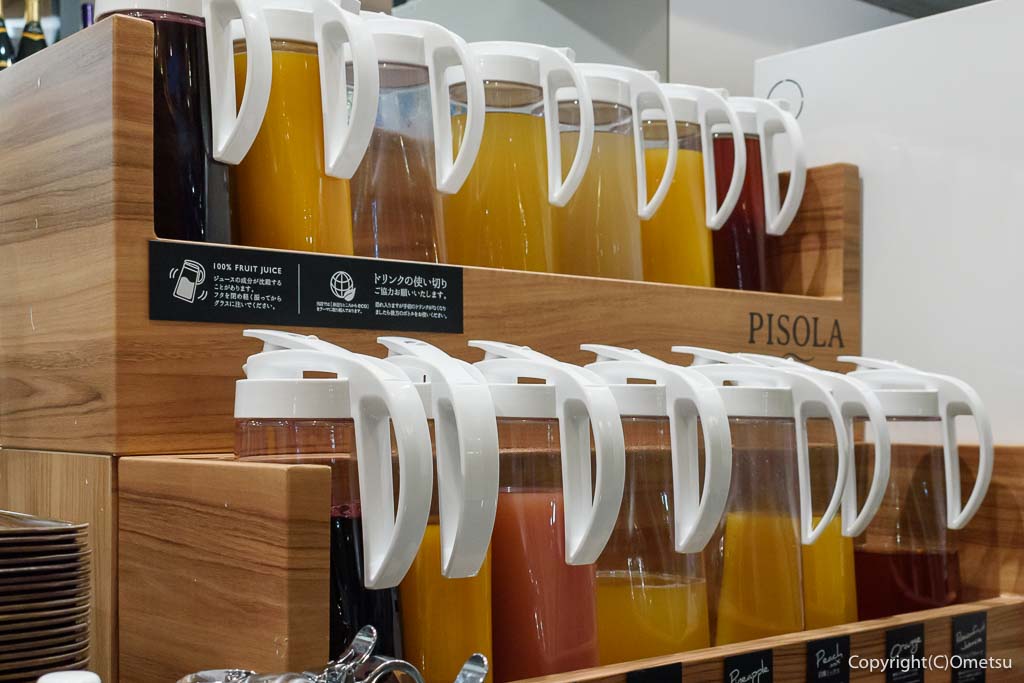PISOLA福生店の、ドリンクバーの、ジュース