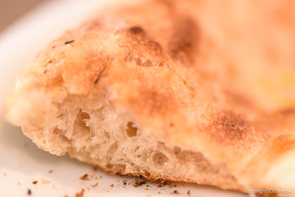 青梅市・河辺「ピッツァ＆カフェ トコ」の、ビスマルクの生地