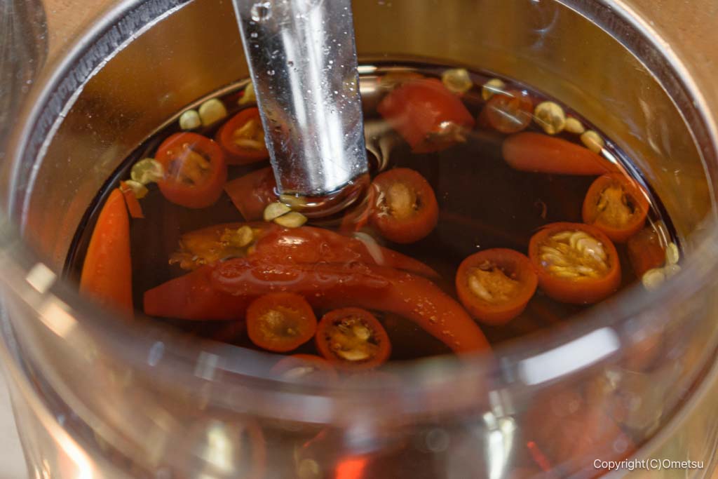 青梅のタイ料理店「サイアム屋台」の、唐辛子