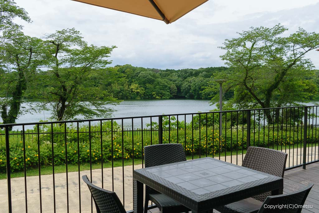 飯能市・ムーミンバレー・メッツァのテラス席