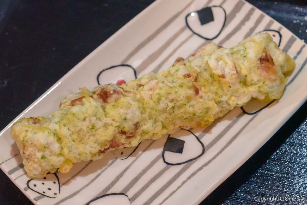 あきる野市の、うどん専門店・かわな花の、ちくわの磯辺揚げ