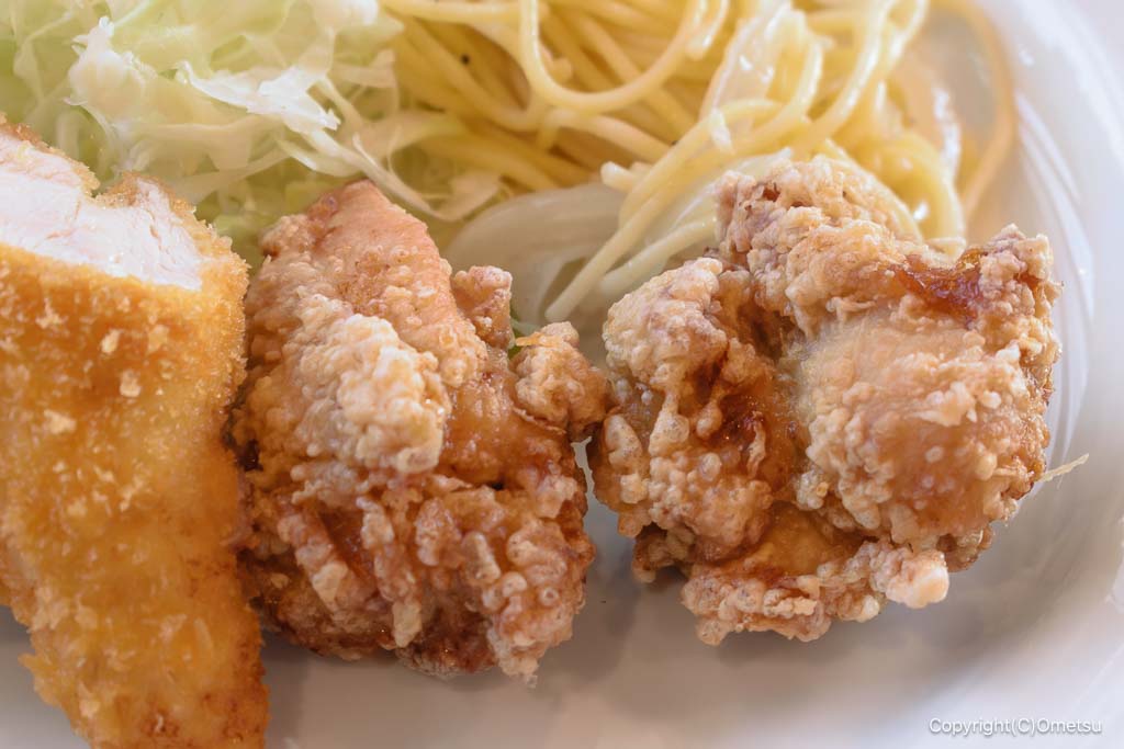 飯能「キッチンかたくり」の、鳥唐揚げ
