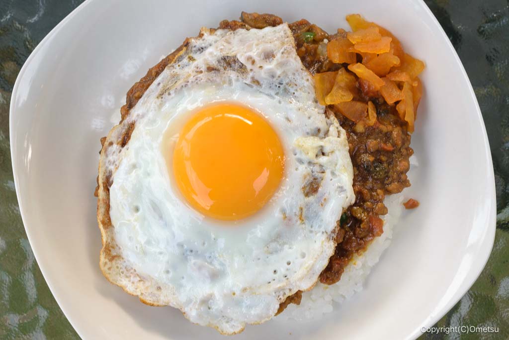 青梅の南国カフェ・シエスタの、キーマカレー