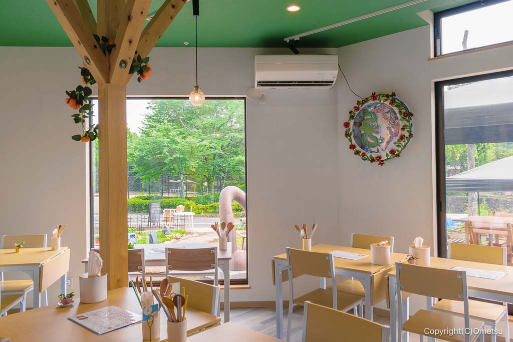 青梅市・二俣尾の「気ままにCafé」店内